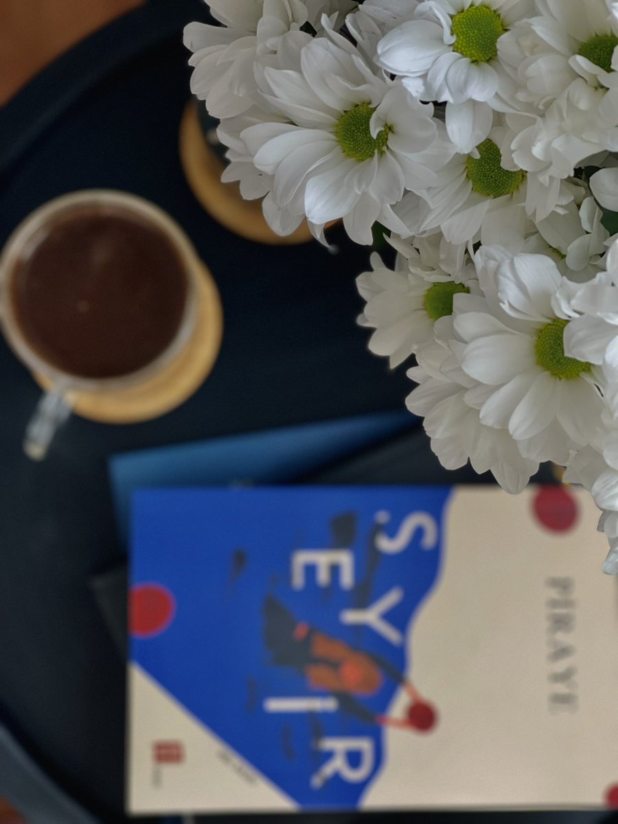Eysh1a's tweet photo. . . . kasım. 🍃 https://t.co/VjFENdYOqy