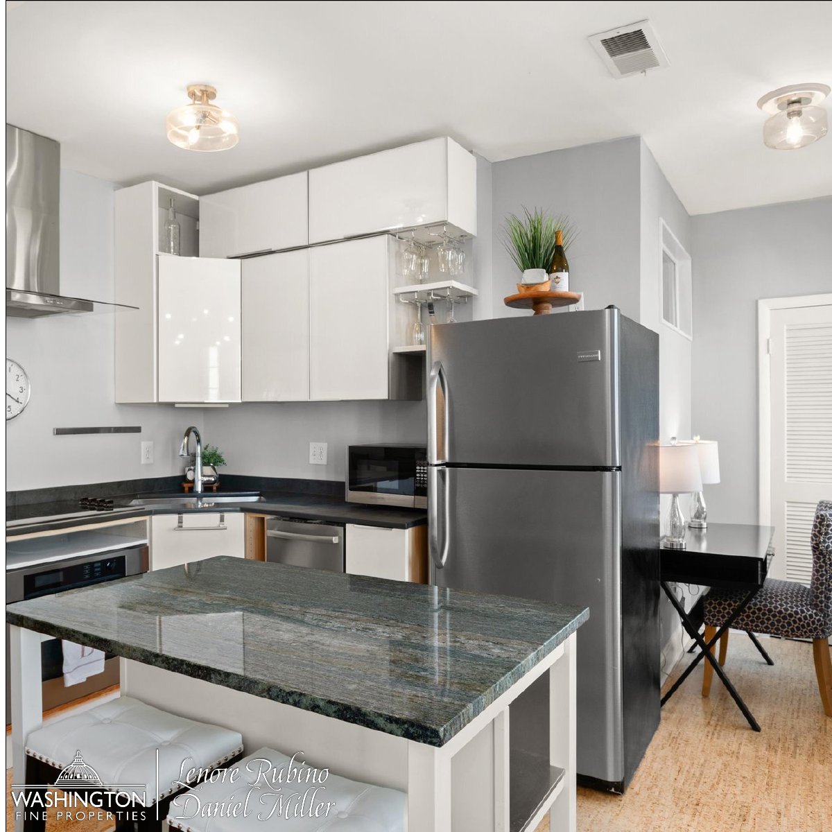 LenoreRubino's tweet photo. #openhouse Sun (11/9) 1-3pm

Join us this Sunday to see this stunning top-floor unit at #thechastleton !

#DMVrealtor #DMVrealestate #WashingtonDCrealtor #WashingtonDCrealestate #DChomes #WFPagent #LuxuryHomes #condo #condoforsale #dccondo #dccondoforsale #dupontcircle https://t.co/HbwCWHG1BH