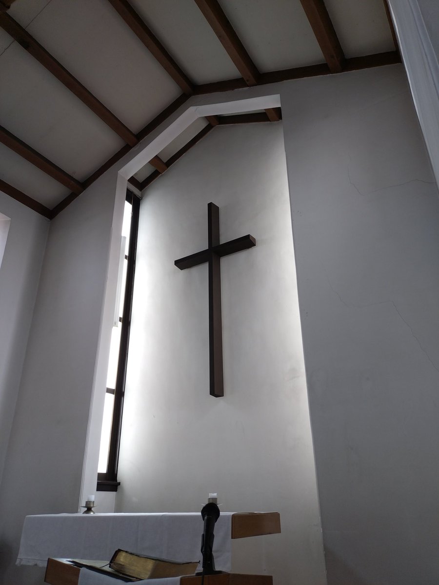 エントランスの守護象、ついに旅立ちのとき。期間限定SALE！ 丸窓電車 on X