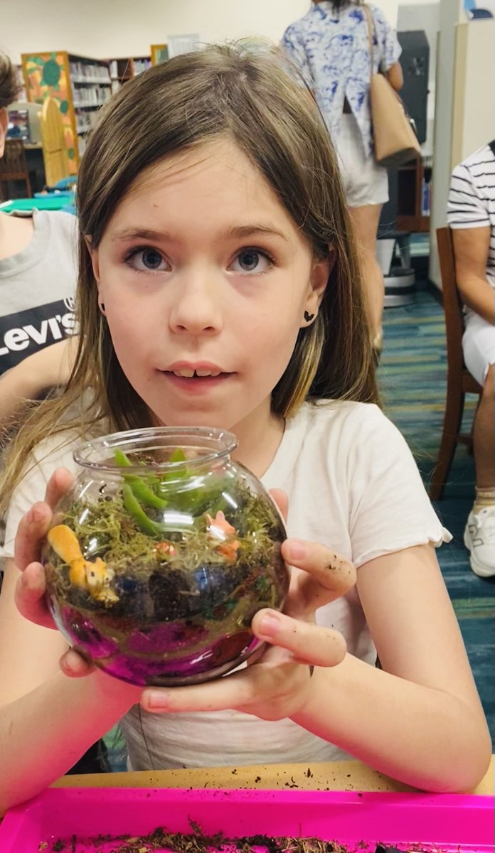 BBCityLibrary's tweet image. STEM at the library? Of course! 🌿 

Terrarium‑making = science you can see, touch, and grow.  It&apos;s National STEM Day. Remember to explore the fun side of science.

#STEAMDay
