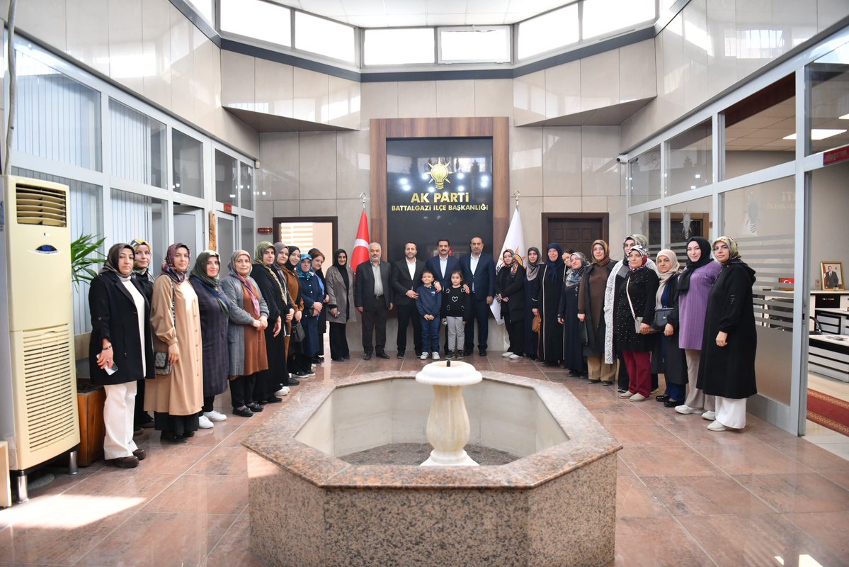 AK Parti Malatya Milletvekilimiz Abdurrahman Babacan ile birlikte AK Parti Battalgazi İlçe Başkanlığımızı ziyaret ettik.