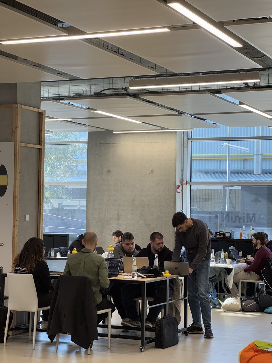 NOI Hackathon tweet media