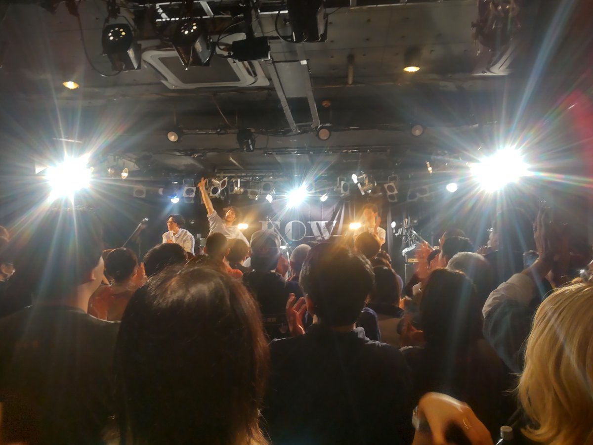 渋谷Spotify O-Crest
EOWTIONAL PARTY 2025 Flyyyyy!!!
ワンマンライブ最高でした❗️
今年数少ない貴重な機会を存分に楽しめました。
テンションMAXで新曲も歌って頂きありがとう！