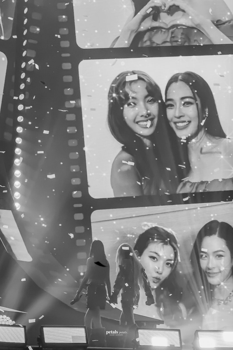 petalssourire's tweet photo. 👭🫶🏻

LINGORM HER AND HERS FANCON #LingOrm1st_ImpactFANCON https://t.co/bbdBNS0TSO