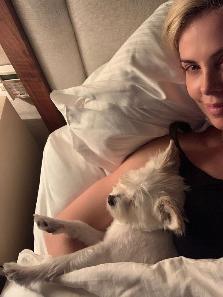 Good morning darling 
I miss you so much <a href="/CTheron082/">Charlize_theron082</a>