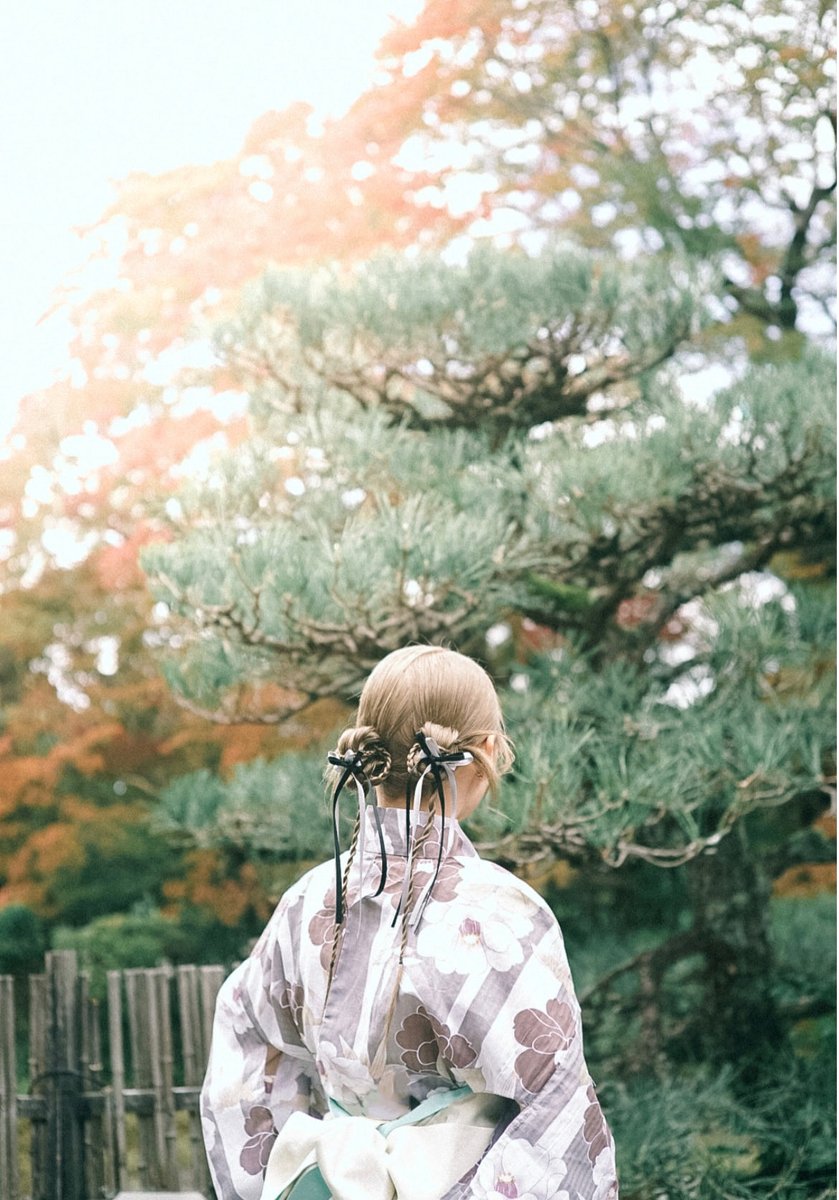 ぱ、後ろ姿。かわちこいのでは？