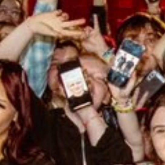 Holly 🌸 tweet media