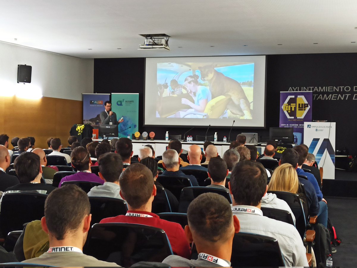 Última charla de la mañana antes de las PIZZAS 🍕🍕🍕

"Modelado práctico de amenazas con Kill Chain y ATT&amp;CK"
Por <a href="/ionsantotomas/">Ion Santotomas</a> 
#BitUP2025 #Cibersecurity