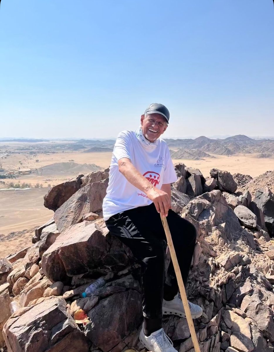 بدعوة من #جمعية_درب شارك عضوا #جمعية_مشاة_الزلفي الدكتور صالح الحمد والأستاذ فهد المنيفي في افتتاح مسار مزعل (جبل الشقراء) في محافظة القويعية