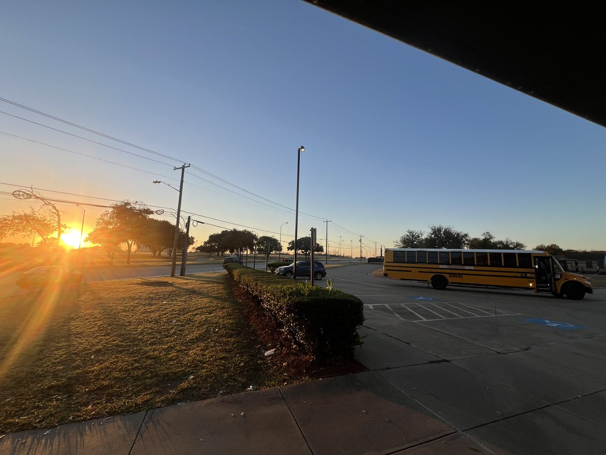 Early morning energy and focus! 🚌♟️ The Bethune Bulls Chess Team is off to another tournament, ready to think, strategize, and represent our school with pride. <a href="/BethuneBulls/">Bethune Elementary</a> <a href="/EDAmaya04/">Amaya</a> #Region4SayNoMore