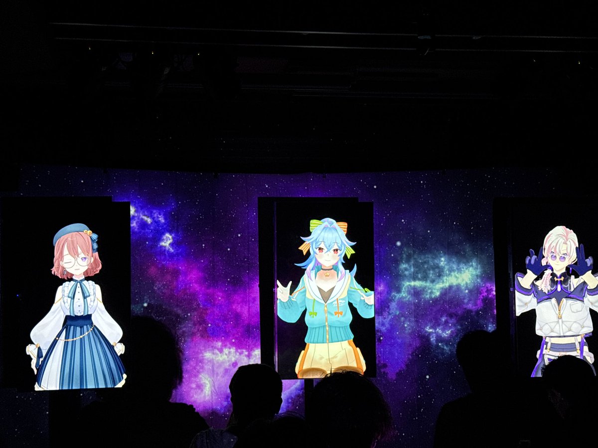 aoki_rito's tweet photo. ピキハイの実験的な公演、非常に興味があったので観劇してきました。
お芝居もそうだし、演出も色々と学びのあるイベントでした。個人的には技術的なことも気になる…。
ピキハイのお二人、ゲストのお二人、お疲れ様でした。楽しいひとときでした。
#RVLive https://t.co/7LWiUVDYQO