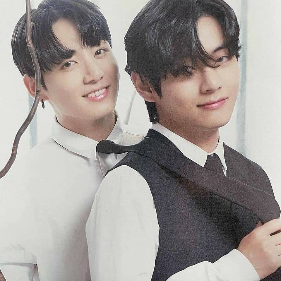 Archiveforkookv's tweet image. taekook soulmates🐻🐰