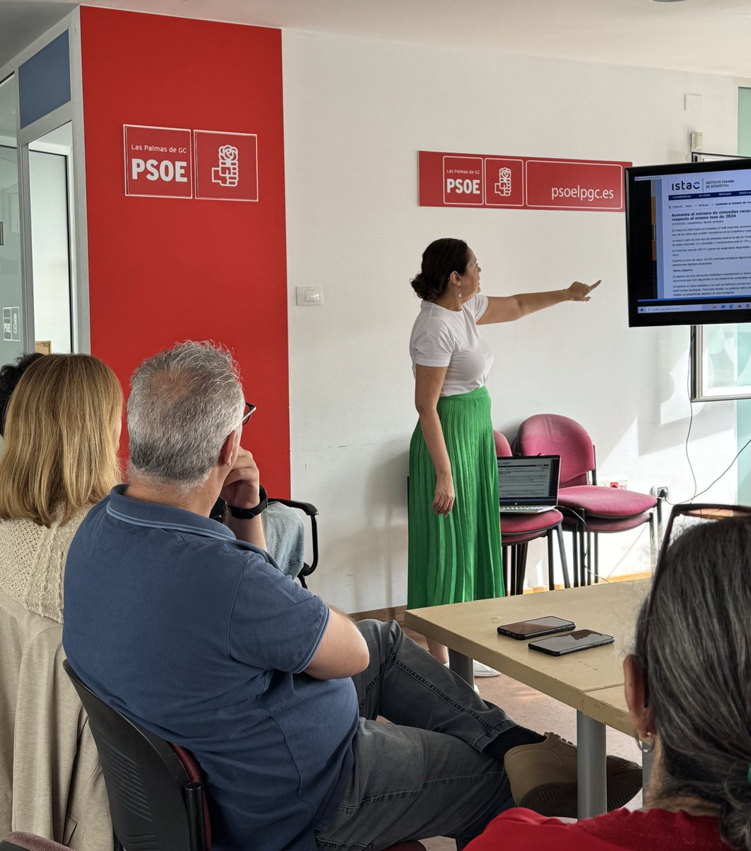 🏠 Hoy hablamos de la tormenta perfecta en materia de vivienda en la casa del pueblo de los y las socialistas de LPGC de la mano de <a href="/JsLPGC/">Juventudes Socialistas LPGC</a> con <a href="/msanmara/">Maribel Santana</a>