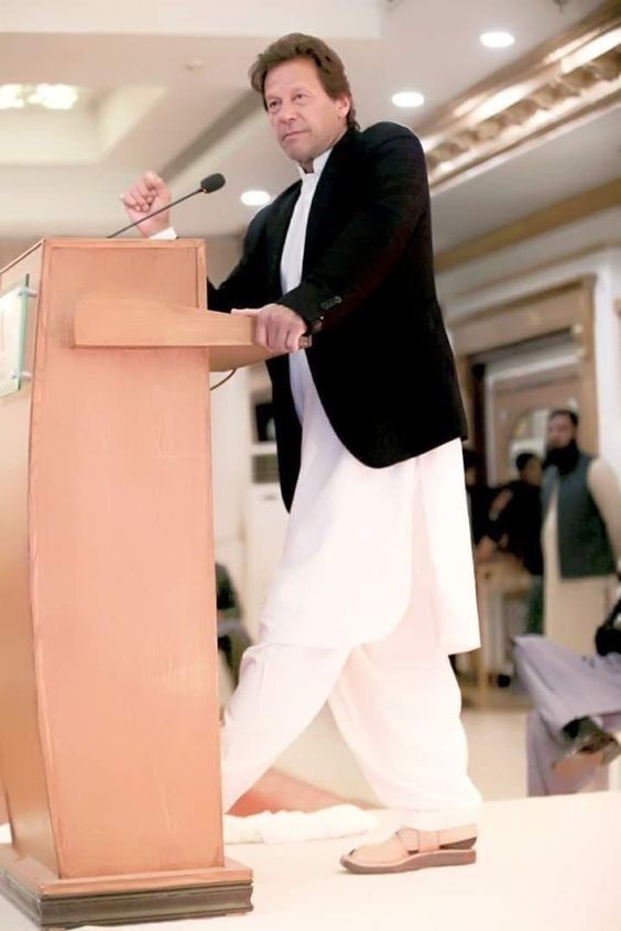 ورلڈ کپ جیتنے کے بعد کوئی آرام کرتا،
مگر اُس نے قوم کیلئے اسپتال بنائے،
تاکہ کوئی غریب علاج سے محروم نہ رہے۔

<a href="/TeamiPians/">Team Insafians 𝗣𝗼𝘄𝗲𝗿</a>
#راستہ_ایک_آزادی_یا_موت