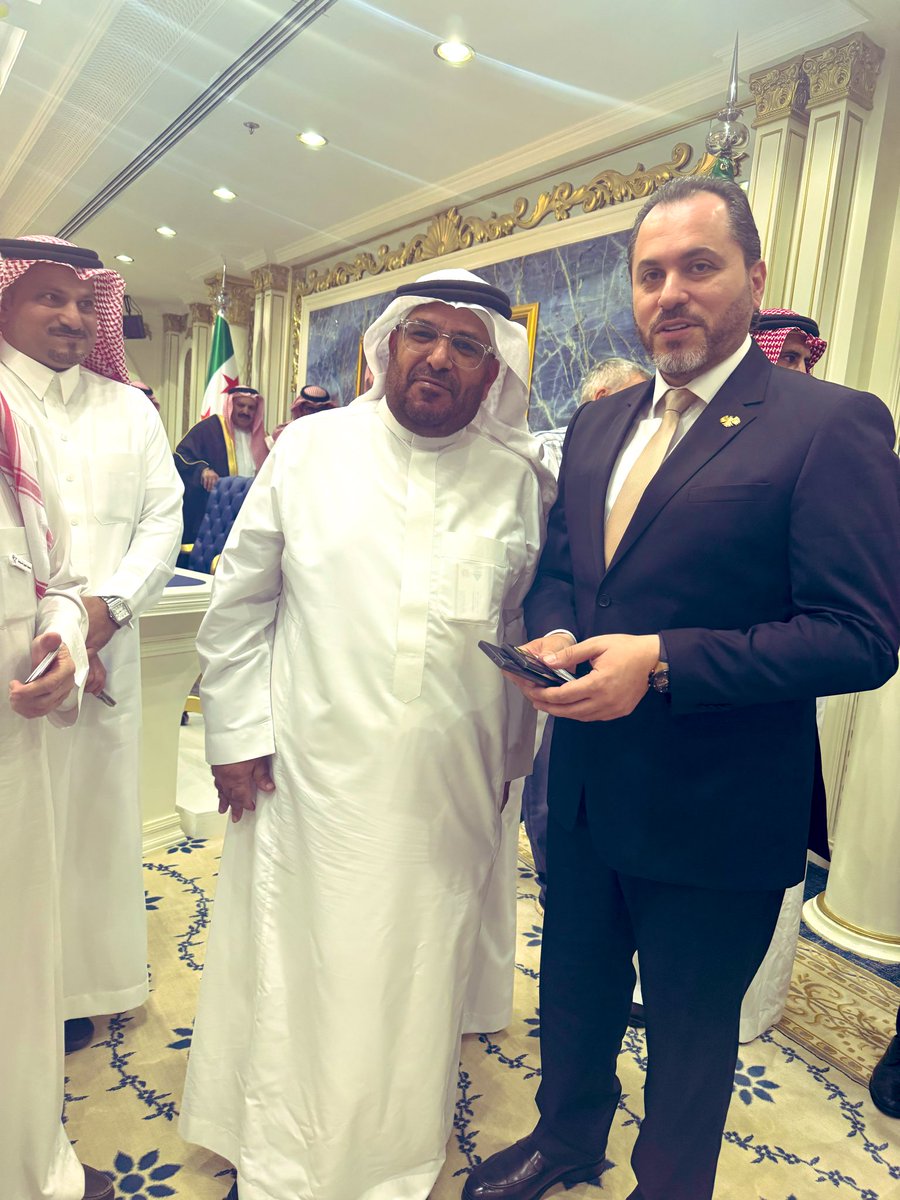 شارك  الأستاذ خالد آل دغيم ، رئيس مجلس إدارة الجمعية السعودية للإعلام والسياحة ، في اللقاء الذي جمع  معالي وزير السياحة السوري مع عدد من المستثمرين السعوديين والسوريين المقيمين في المملكة، وذلك في مقر اتحاد الغرف السعودية. 
وخلال اللقاء، استعرض معالي الوزير الفرص الاستثمارية