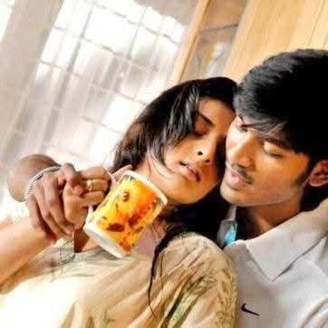 kayaldevaraj's tweet photo. November 8th 

#18YearsOfPolladhavan

Celebrating 18 years of blockbuster #Polladhavan 

#Dhanush #DivyaSpandana #GVPrakashKumar #Vetrimaaran

@dhanushkraja @gvprakash @divyaspandana https://t.co/t2AKn24GnN