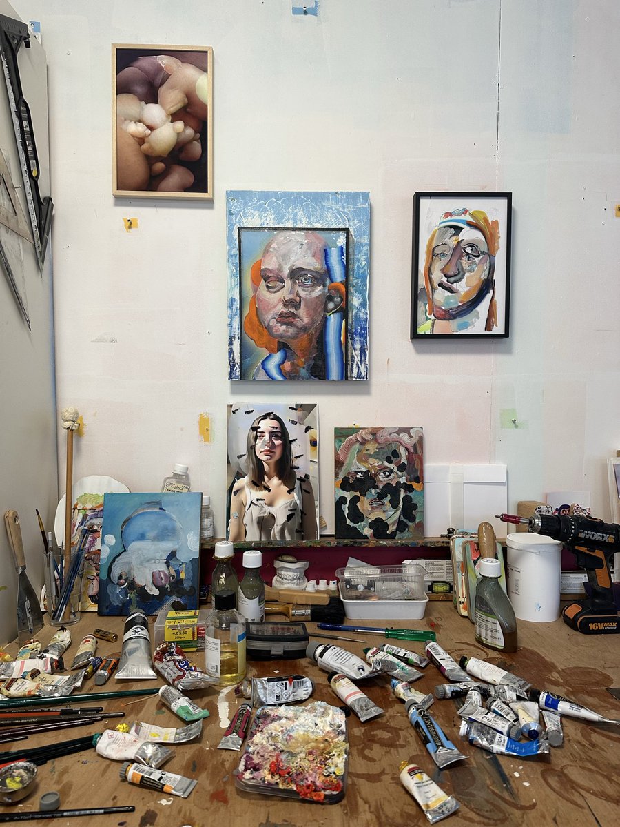rutgervandertas's tweet photo. irl stuff this weekend
open studio
of course you’re all welcome to hop in and grab a coffee with me
@KunstlijnHlem #art #studioview https://t.co/nsPfwxRMAo