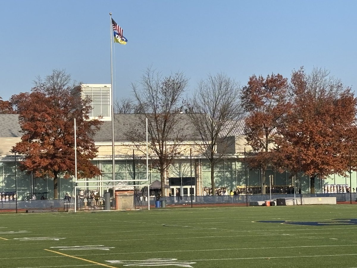 WPCSWrestling's tweet photo. Beautiful morning at PCGA Day. #GoCharter https://t.co/pJwCmMY4IT
