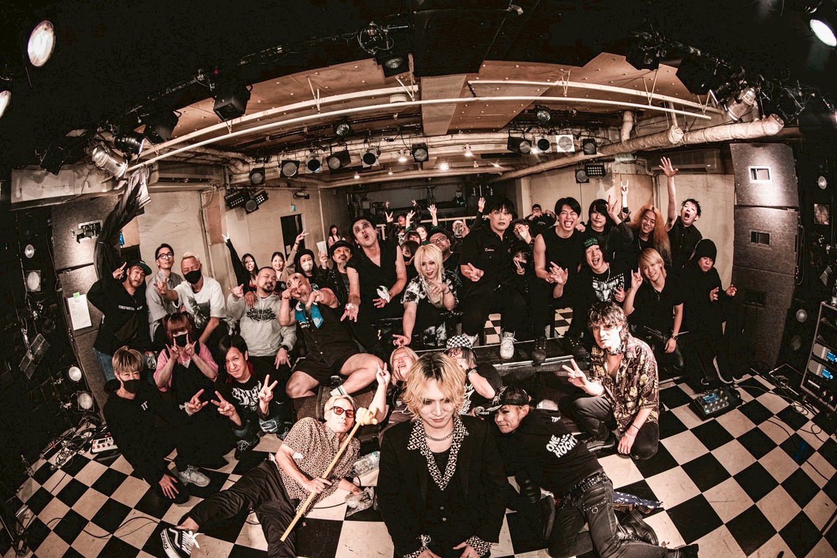 11/7
酔爆　リリースパーティー
ありがとうございました！！
何か不安ばっかりでしたけど、最後まで楽しい1日でした！！
仲間、いっぱいで幸せでしたー

#scythewracksystem
#mojimania
#羅刹
#darrell
#error
#HALO