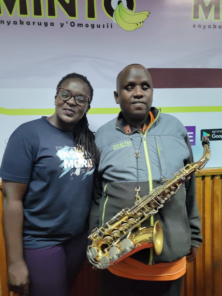 He is BLIND, anaitwa Speedix Speedo, pale Youtube ni Speedix music, Tiktok ni Speedx, Facebook Speedix Omurwa. He can sing, write and produce music, you can support him through his number 0705000597, pia ukiwa na occasions kaa weddings, funerals bado ako sawa.