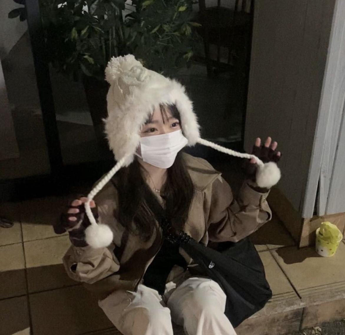 金曜日朝のメモ：雪／眠い。
掃除する→散歩する。少しずつ前へ。 💪