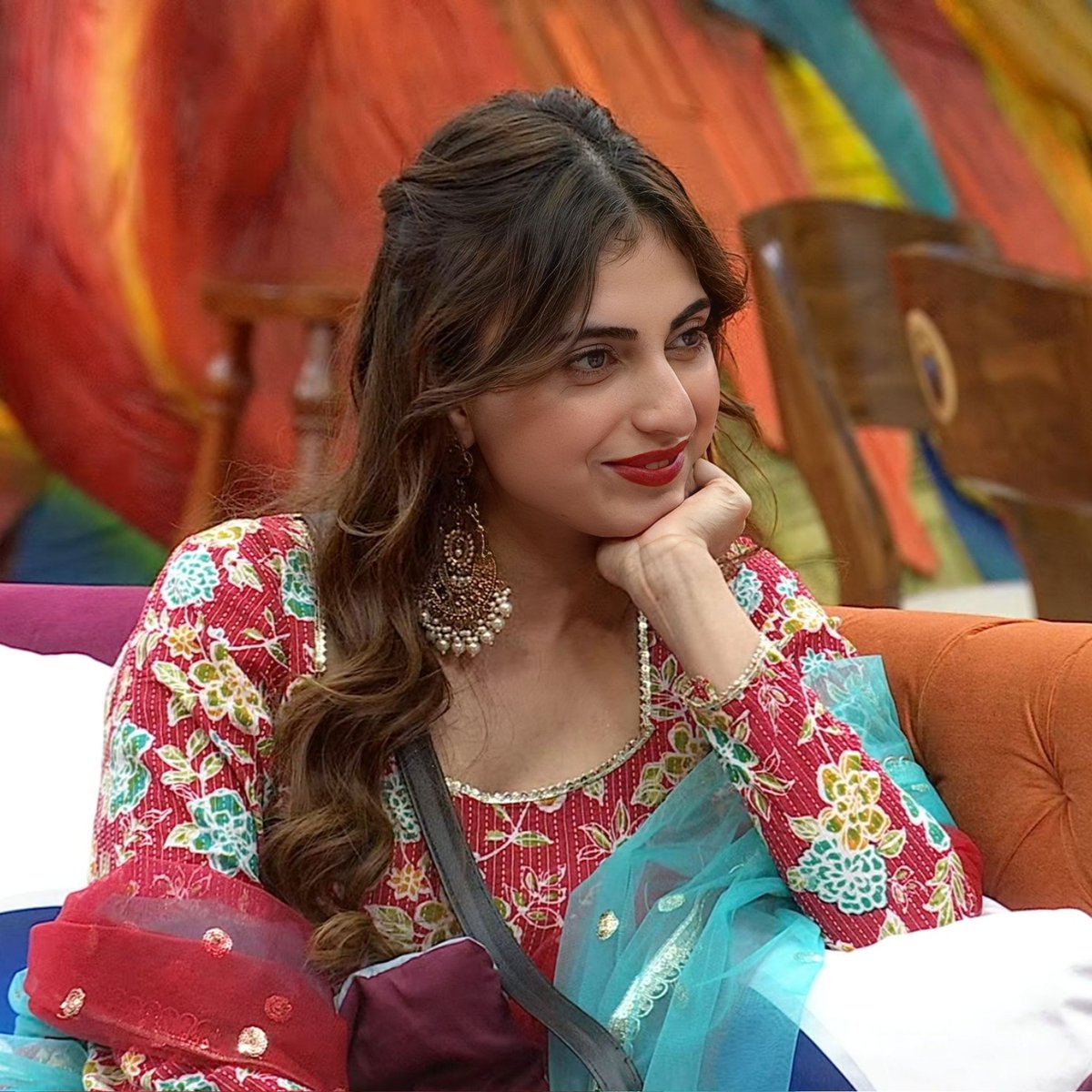 BBossLivefeed's tweet photo. Ranking Poll (Week 11) 

Like &amp; Retweet if you are supporting #FarrhanaBhatt 

(Results will be announced tomorrow at 7PM) #BiggBoss19 https://t.co/ulqlnD84Dx
