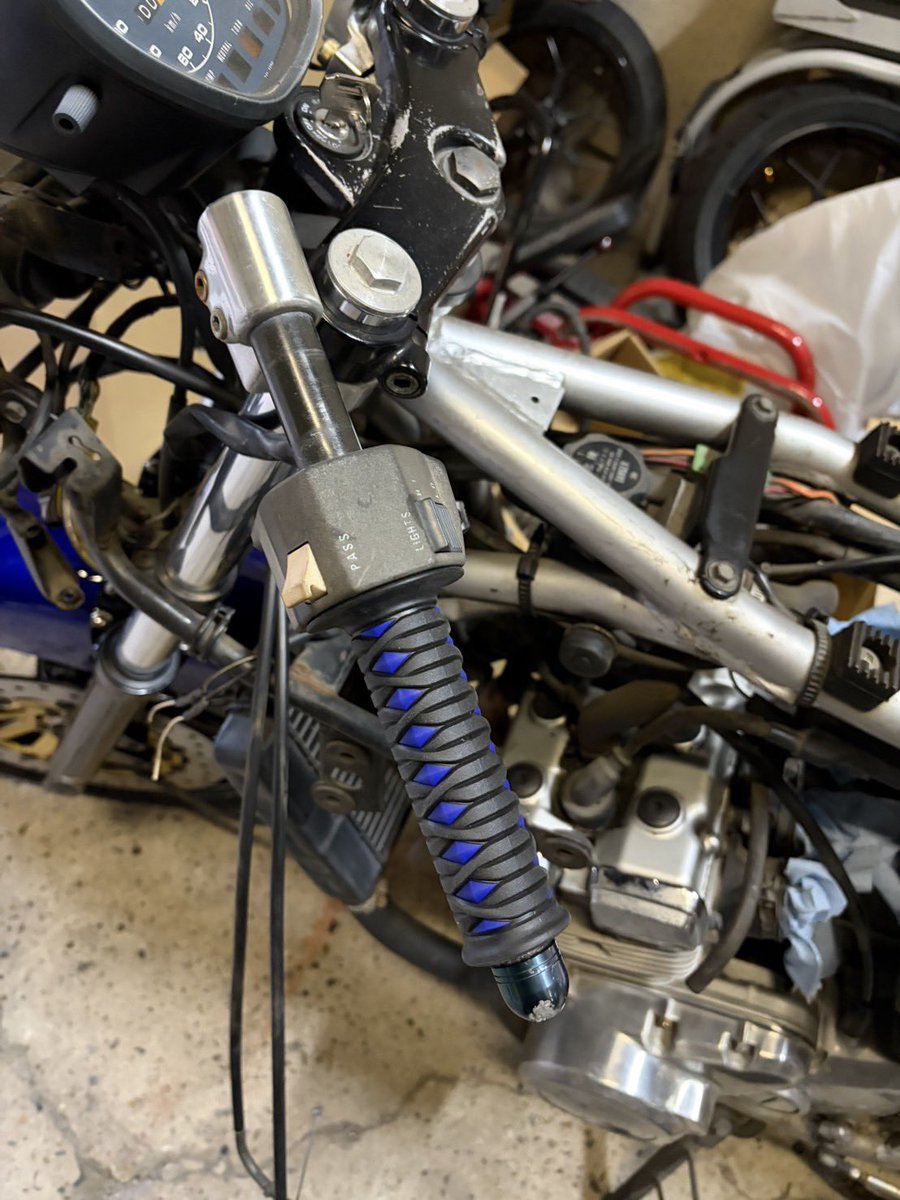 カタナにはこれしかないっておもって（◜ ̯◝ ）
てかトップブリッジのハゲってなに塗ればいい？