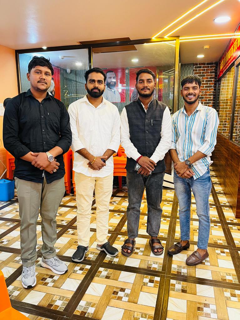 Nirajgupta9452's tweet image. मित्रगण 🙏❤️