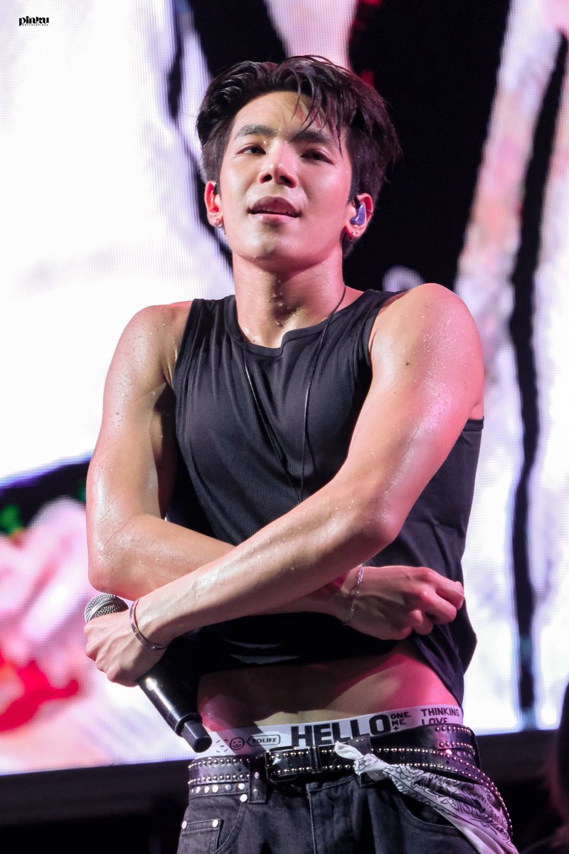 notyourpinku's tweet image. ( พี่เจ็ททำไรคะ )

😭😭😭😭😭😭😭😭😭😭

#MovieOnTheHillxATLAS
#JetATLAS