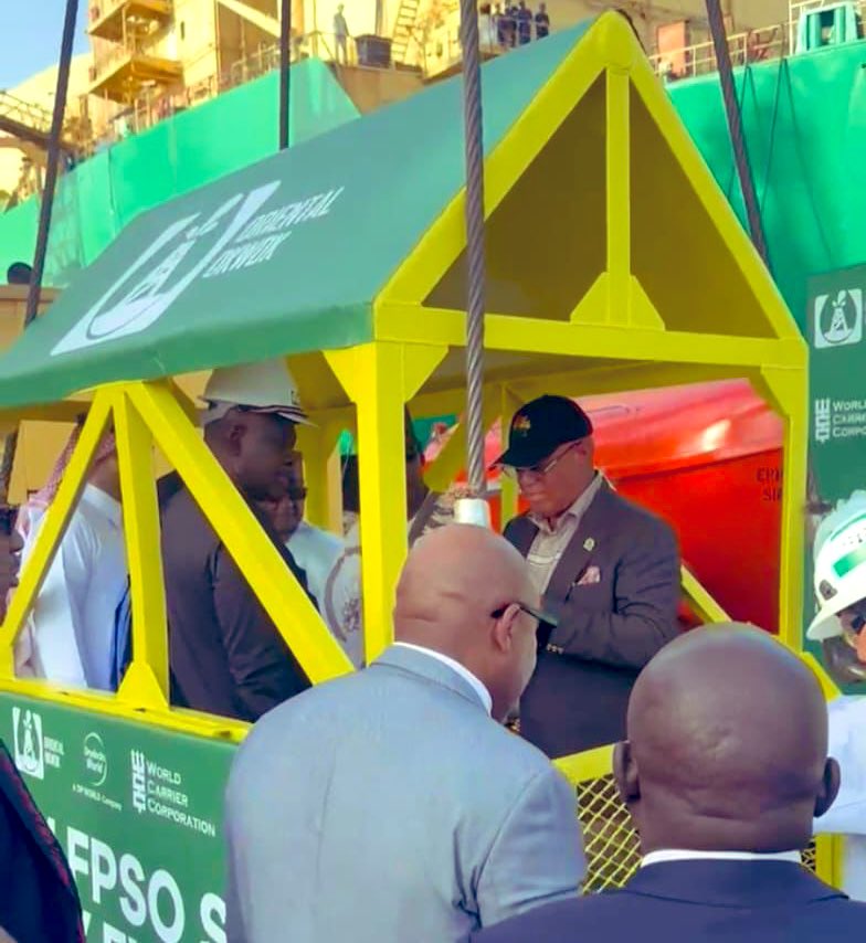 _PastorUmoEno's tweet image. Today, I joined industry leaders in Dubai for the Sail Away Ceremony of the EMEM FPSO, owned by Oriental Energy Resources, a major milestone for Nigeria’s oil and gas sector and for Akwa Ibom State.

I reaffirmed our government’s commitment to supporting investors while insisting…