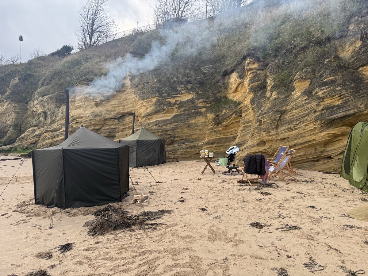 Solarglide's tweet image. 📸Check out this wonderful scene. Sauna tents on the beach at Cullercoats bay NE. ‘Swimming Hinnies’ weekly swim in the sea followed by 60 minutes of sauna pampering. Such a great experience to celebrate a special 50th birthday. Highly recommended. 🌊🌊🌊🌊🌅🌅🌅🔥
#solarglide…