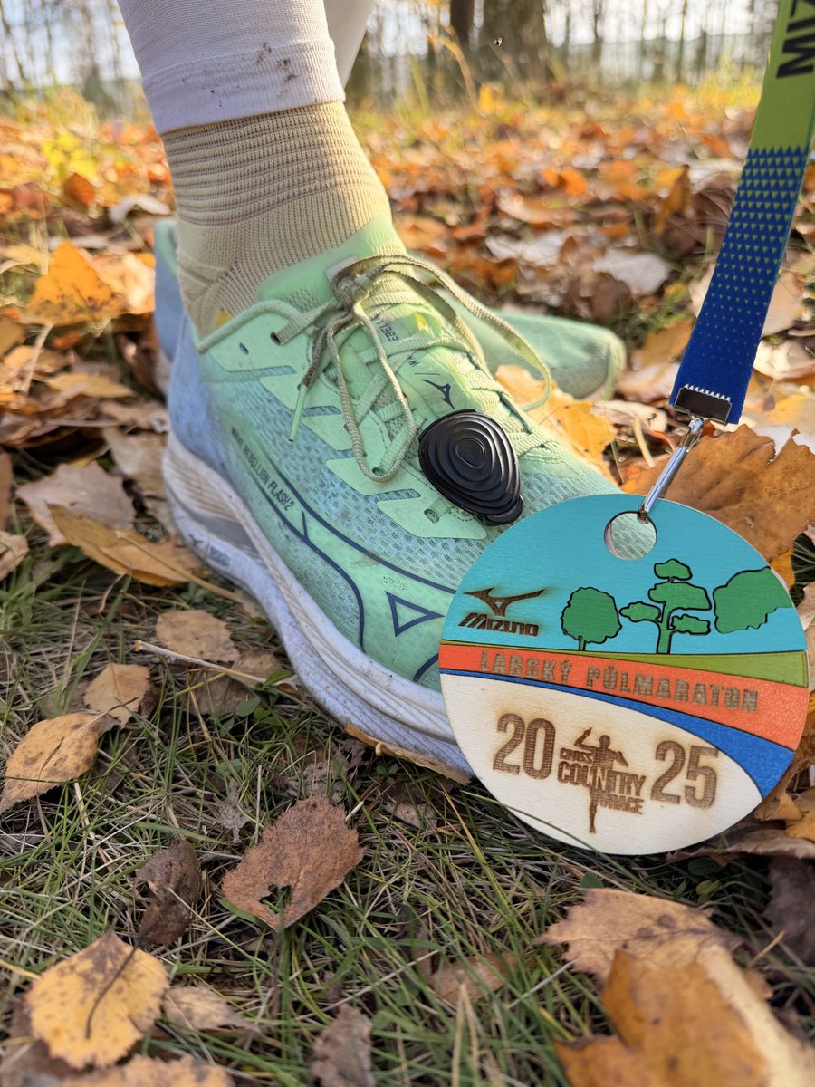 VeselyJan's tweet image. 🏁 Labský půlmaraton 🏞️ možná poslední závod sezony – a jaký!
PR 1:27:36 ⏱️, celkově 20. místo, v kategorii 5. místo 💥
Krásná trasa, ještě lepší počasí a nohy jak z reklamy na endorfiny 😄
Když ti závod napíše hezčí tečku než jsi doufal ✨
#půlmaraton #osobák #běh…