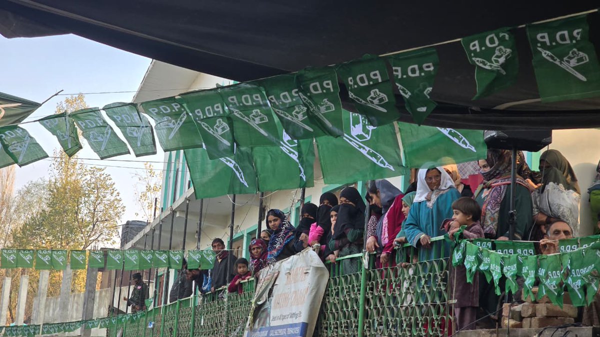 Kashmir Life tweet media