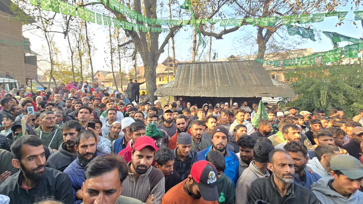 Kashmir Life tweet media