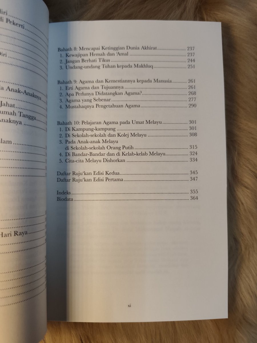 Sedikit perkongsian daripada buku Asuhan Budi karya Za'ba terbitan <a href="/AkademiJawi/">Akademi Jawi Malaysia</a> .

Masih berbaki 5 naskhah lagi stok dengan Kakchik.

(Bersambung 🧵)