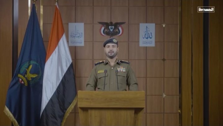 ظهر ابن الهالك حسين الحوثي، المنتحل لمنصب وكيل وزارة الداخلية، في تسجيلٍ مدته سبع دقائق، يعرف اليمنيون جيدًا أن كل كلمةٍ نطق بها كذبة مكشوفة.
اليمن اليوم مرصودة من مخابرات العالم أجمع، لأن في مناطق منها يسيطر الحوثي الإرهابي الذي يتعامل ويتعاون مع تنظيم القاعدة وشبكات الإرهاب في