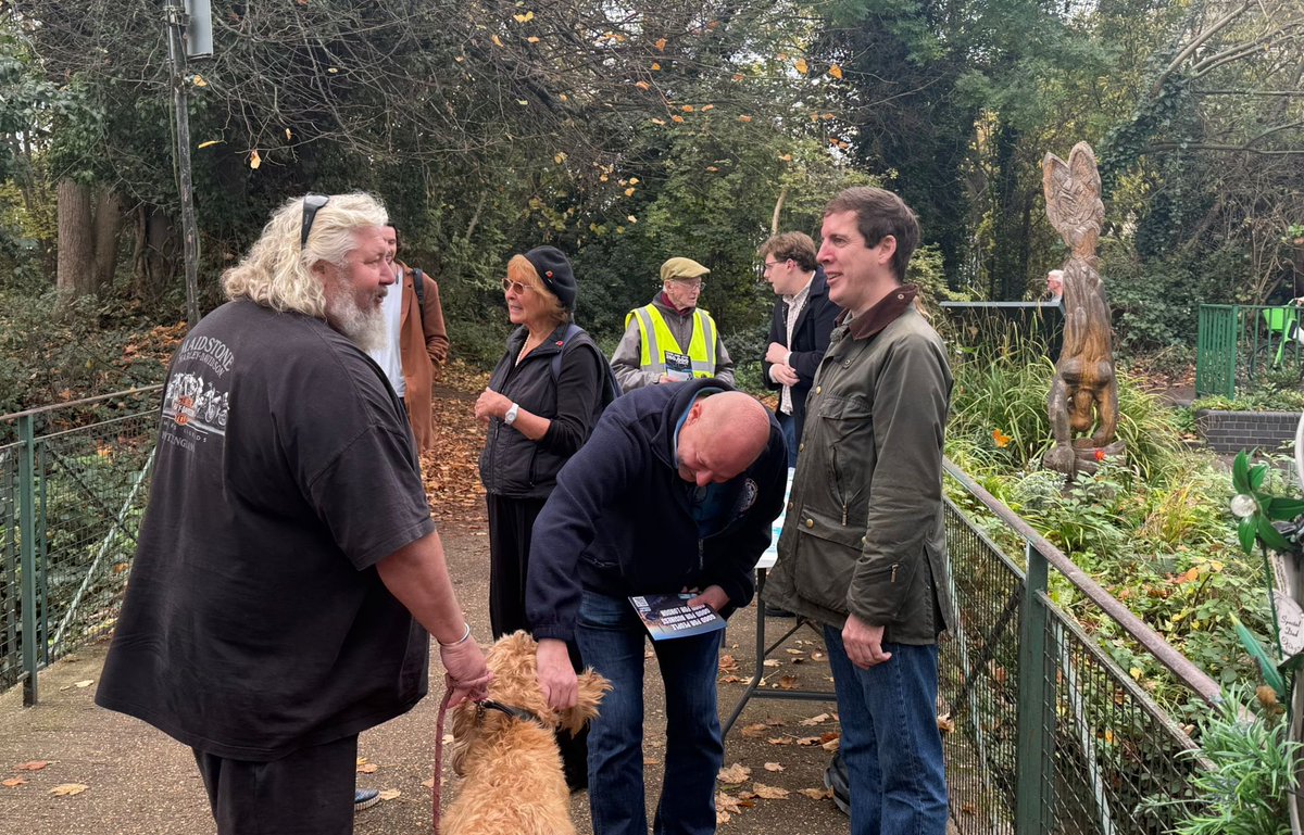 Great to be out in #Merton #Wandle #MertonAbbeyMills with its historic waterwheel. Speaking to:

✅  business owners
✅  local families 
✅  taxpayers 

Hearing their concerns about Rachel Reeves, Keir Starmer and the years of Conservative failure.

⬇️
Join <a href="/reformparty_uk/">Reform UK</a>