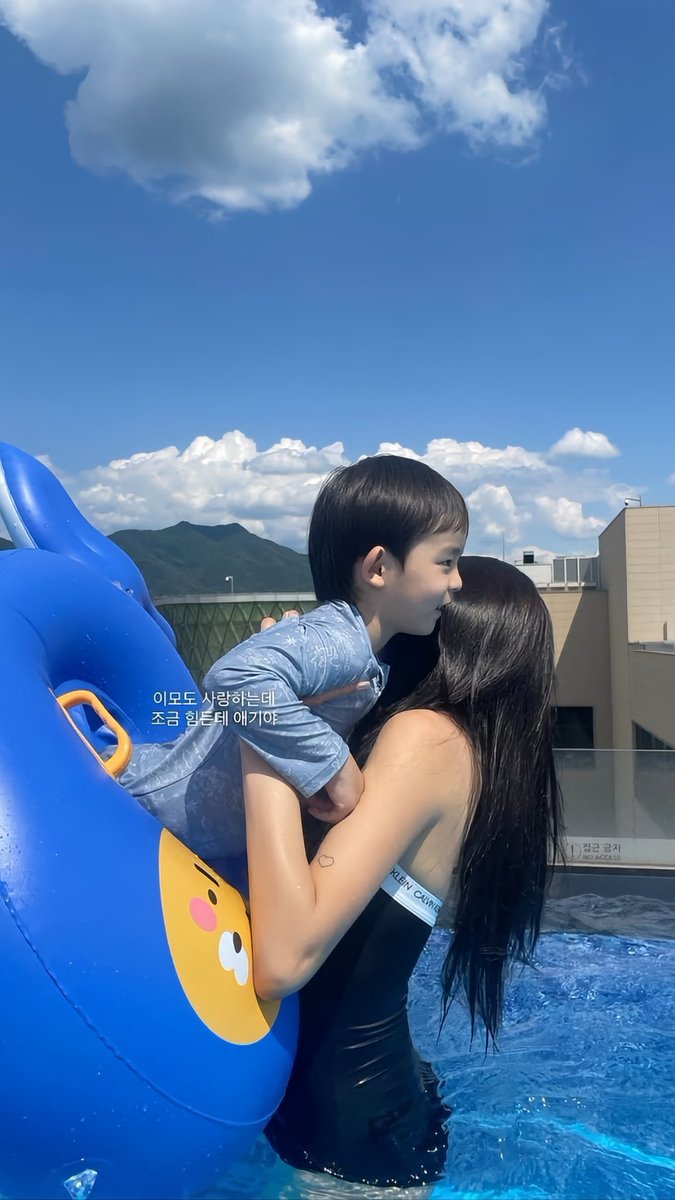 morimadden's tweet image. ͏͏ ͏͏ ͏ ͏ ͏͏ ͏ ͏ ͏ ͏ ͏͏ ͏ ͏ ͏ ͏ ͏͏ ͏ ͏Um exemplo de mulher e de força. Tenho sorte por ter uma mãe como você. Não existe elogio mais lindo do que quando dizem que somos parecidos. Eu te amo, mãe! O aniversário é seu mas o presente é todo meu por ter você comigo.