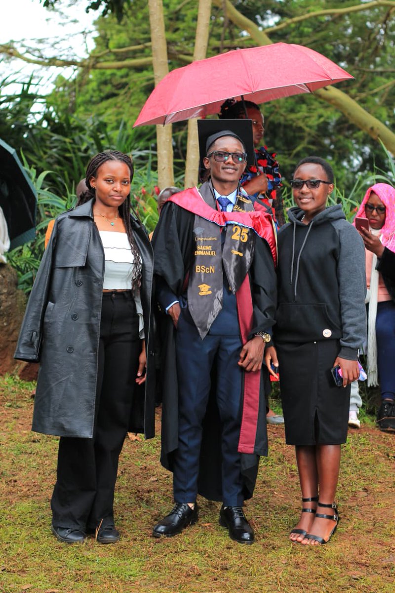 AmosOmonyi's tweet photo. Congratulations on this great day bro #KeMU25thGraduation https://t.co/kxX5W0z98r