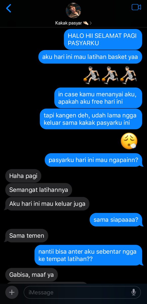 gawinsexual's tweet photo. #JossGawin few tweets Au.

Edisi Gawin yang masih pengen dudukin muka musuh team basketnya yang "oke" itu. Kata Boom sih suruh gas aja, ya daripada galau karna pacarnya ilang-ilangan tiap hari? https://t.co/Twke0BWwZN