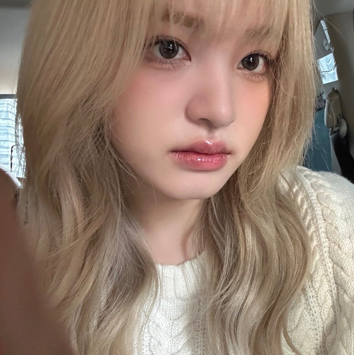 otrlizzz's tweet photo. 취향표셀카후보..// https://t.co/6QbIZZHeI5
