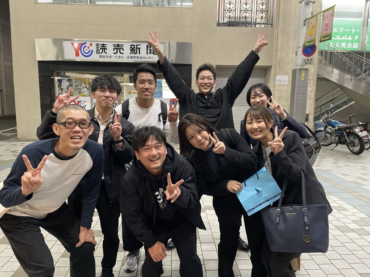 hirayama614's tweet photo. #第59回日本作業療法学会 
竹林研究室飲みも最高でございました。
澤田先生 @MeganeOT もありがとうございました！！
@takshi_77 
＠saki221016 
@kensuke_taa66 
＠Ai_Ot_hy https://t.co/e0tbimicIr