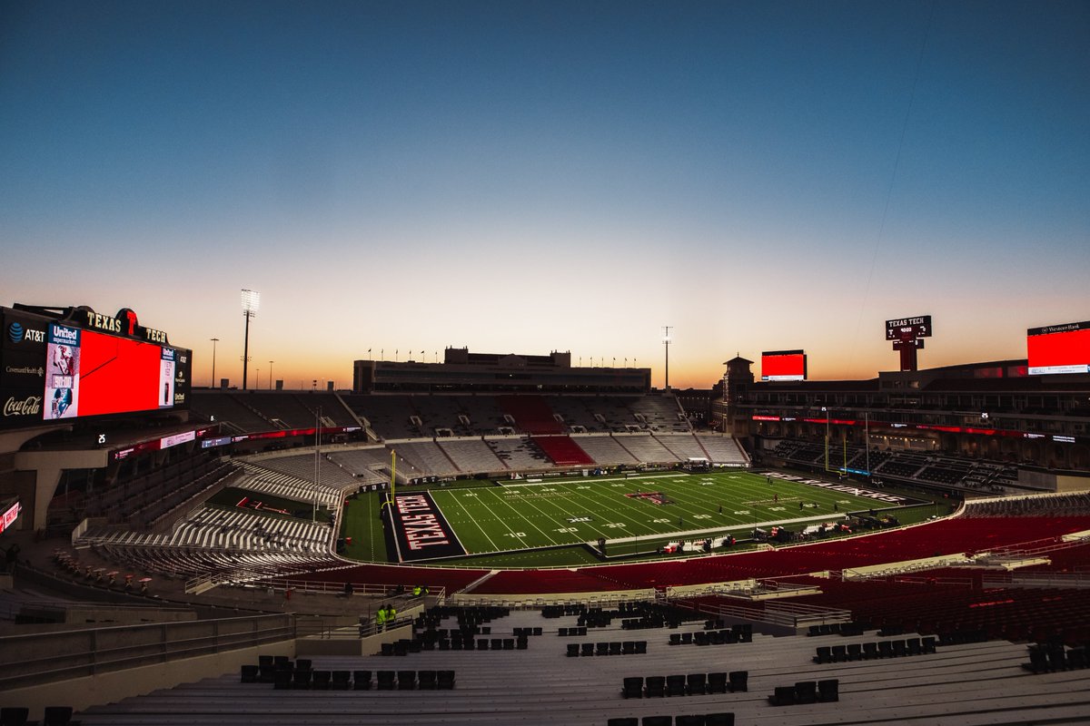 TexasTechFB's tweet photo. It's ready. 🏟️ https://t.co/LNRQu6HL9M