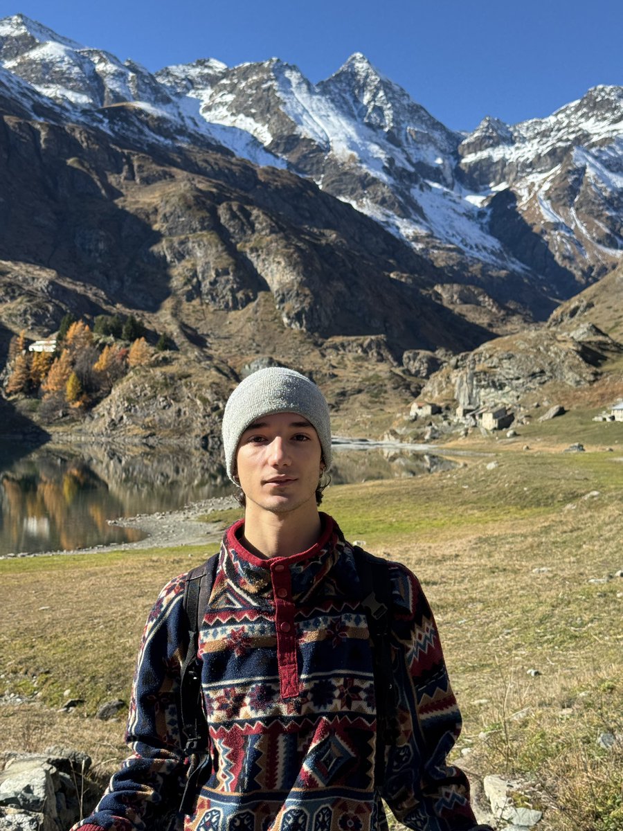 NeFag_'s tweet image. il sole negli occhi