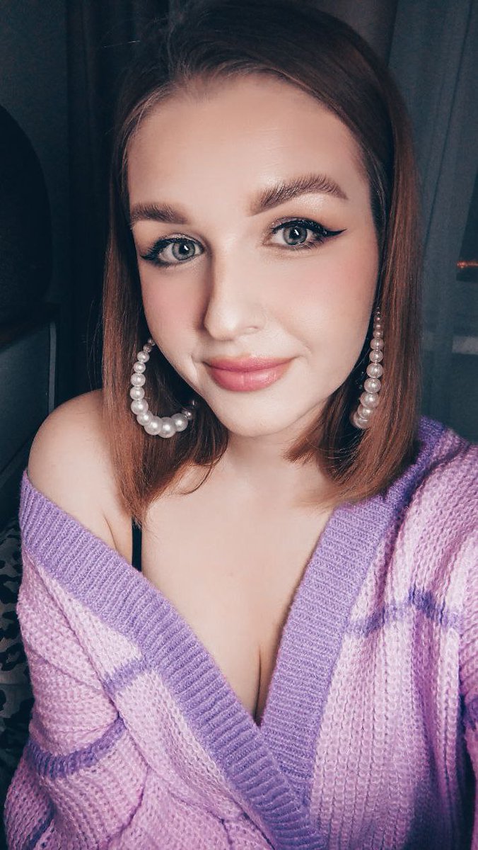 NnnCreete's tweet photo. Hey guys 👋🏻 
How are you? 😊 https://t.co/ctx0JkZJsD