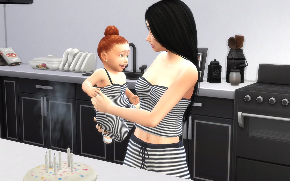 Paloma aged up besties 🥹🩷 <a href="/TheSims/">The Sims</a> <a href="/EA/">Electronic Arts</a> #ShowUsYourSims