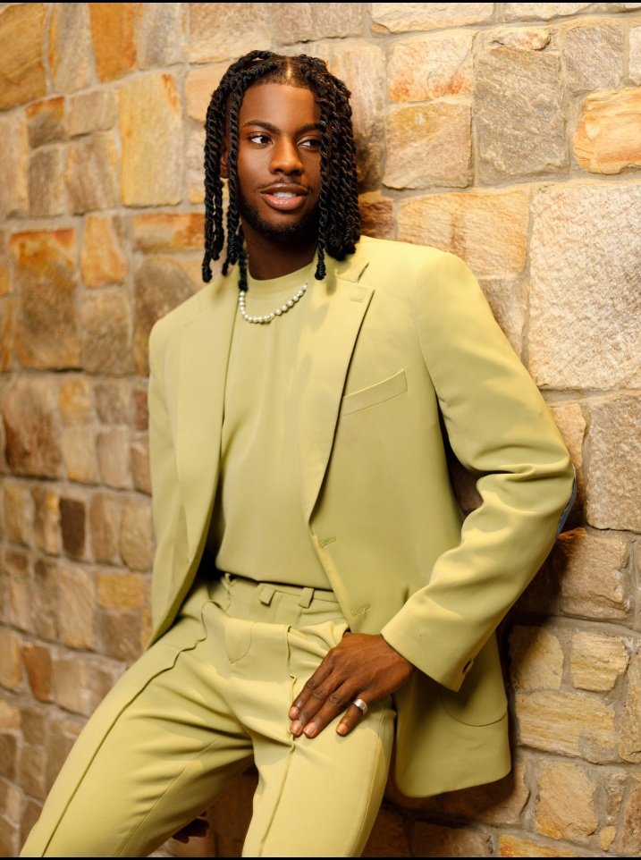 thelagosmag's tweet image. Energy too big, vibe too lit, too smooth, too bold ....🔥 

#BBNaija2025 #lagosmagazine #KoyinGlow #viral #lagosfashion