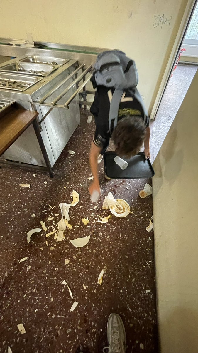 marioembuena tweet media