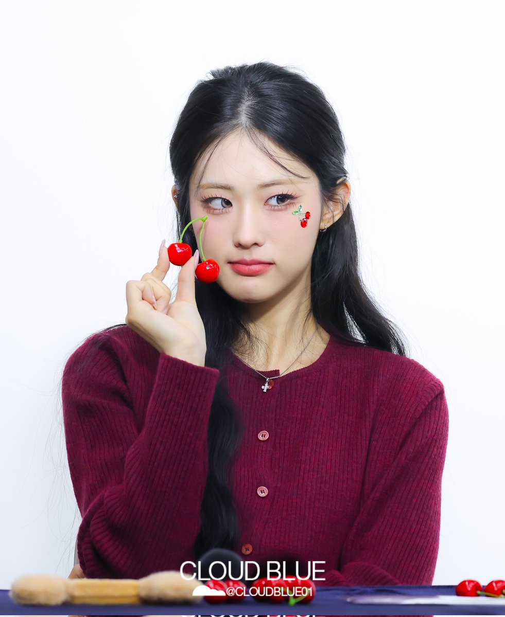 251108 ICHILLIN
아이칠린 주니
데일리덕 Fan Sign
#ICHILLIN #아이칠린 #주니 #joonie