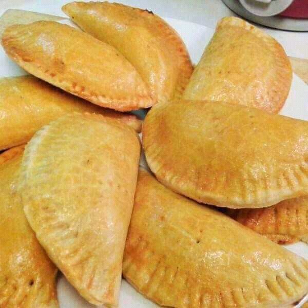 Hbbfamous's tweet image. Assalamu alaikum
Good afternoon to you all!
Meat pies will be available tomorrow in sha Allah
Each @500 only
Slide into my DM to order for yours